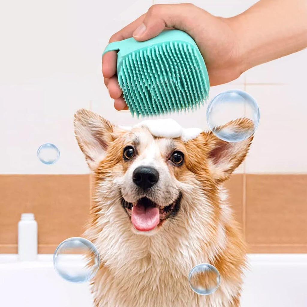 Pet grooming kit in use